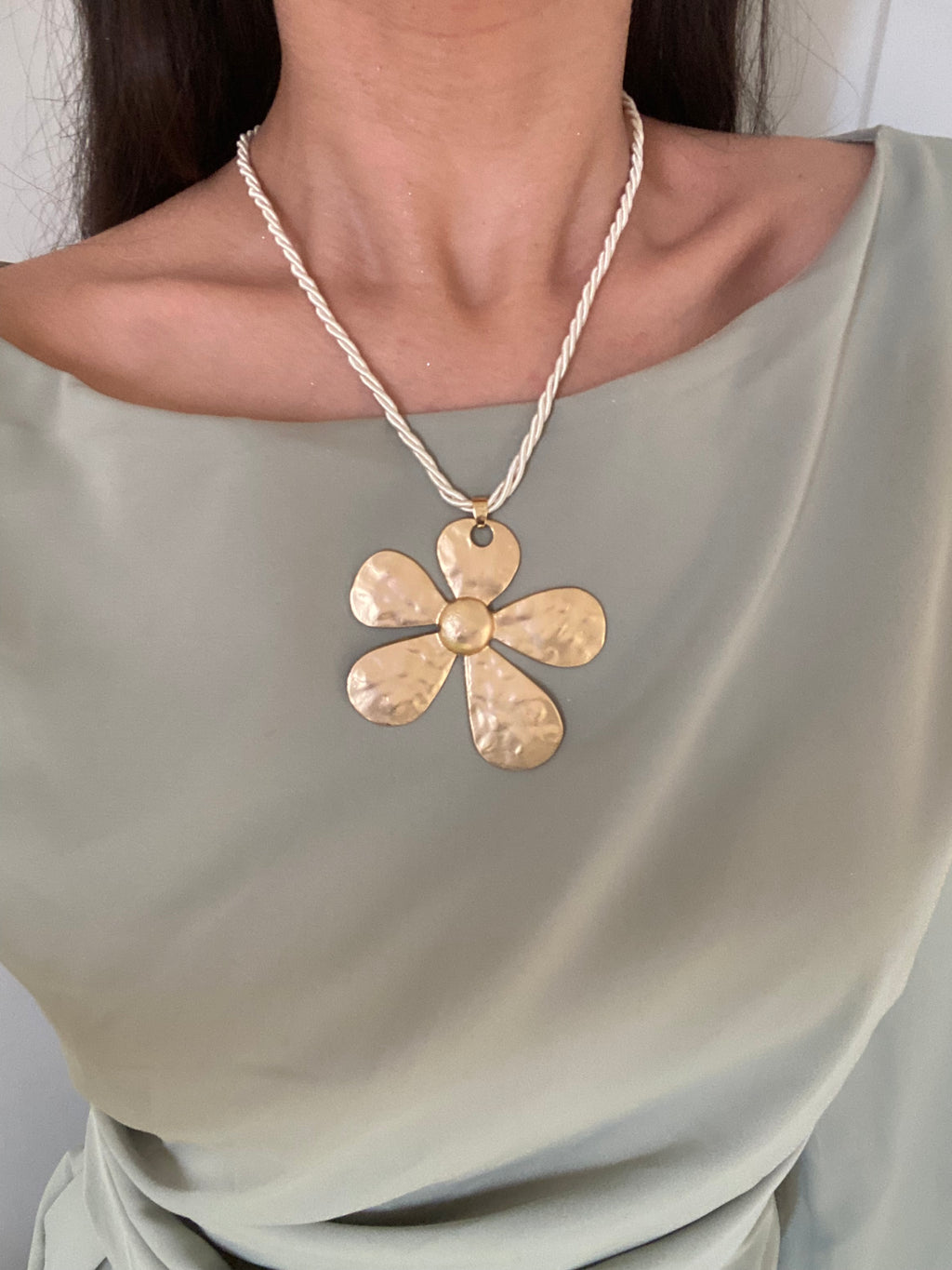 Collier ARDEN